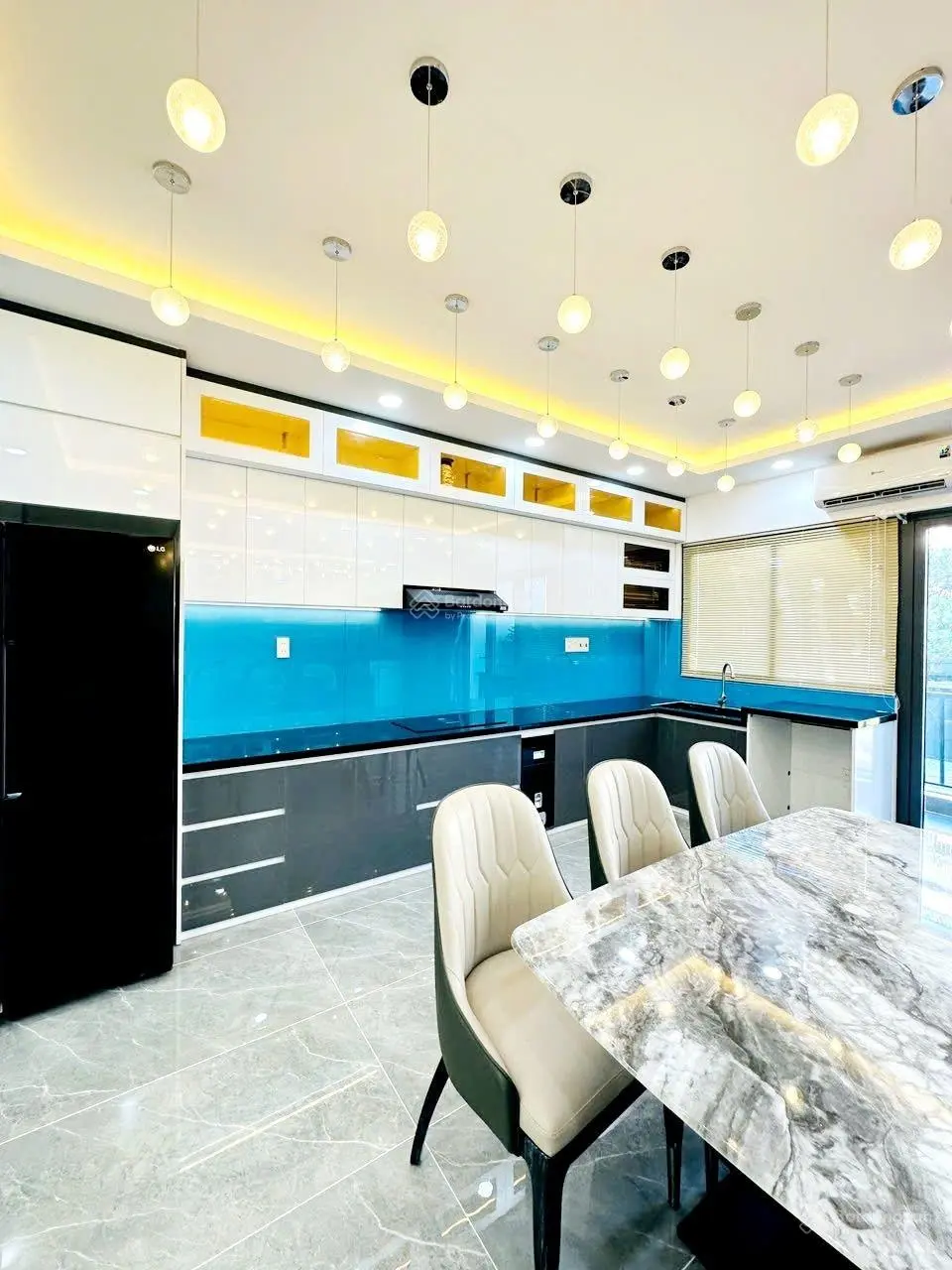 Nhà mặt tiền rạch, 4 lầu, Thạnh Xuân 24, Thạnh Xuân, Quận 12