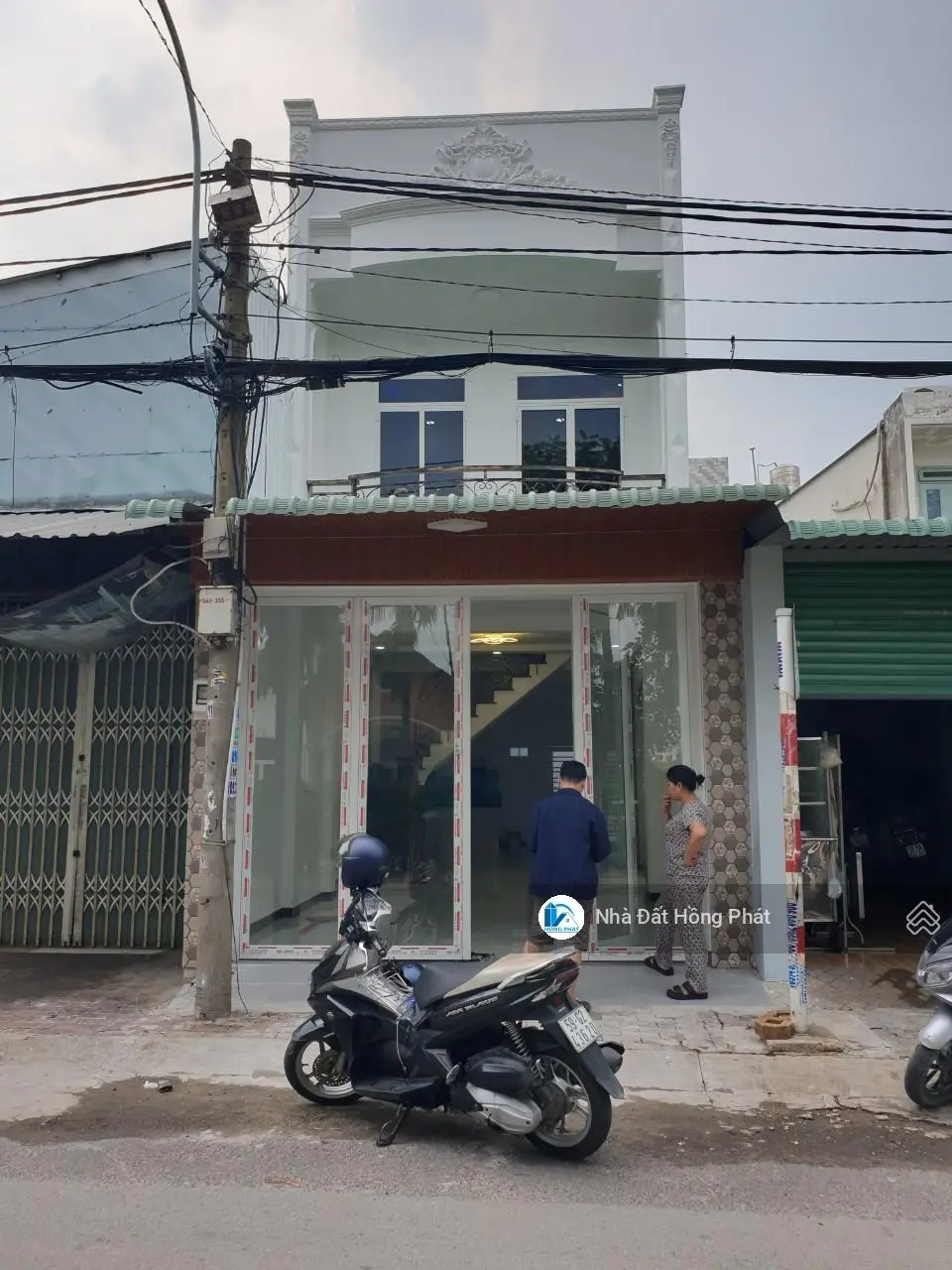 Nhà mặt tiền Bà Điểm 4, DT 4m*16m, 01 lầu, gần trường Bùi Văn Ngữ - Hóc Môn