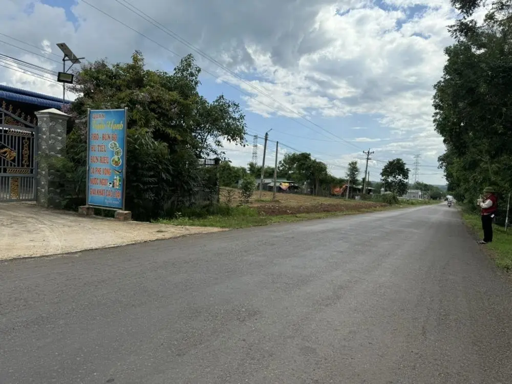 Lô góc (19x88=1675m2), ngay cụm kcn, chợ buôn bán đông, tiện xây trọ giá 230tr