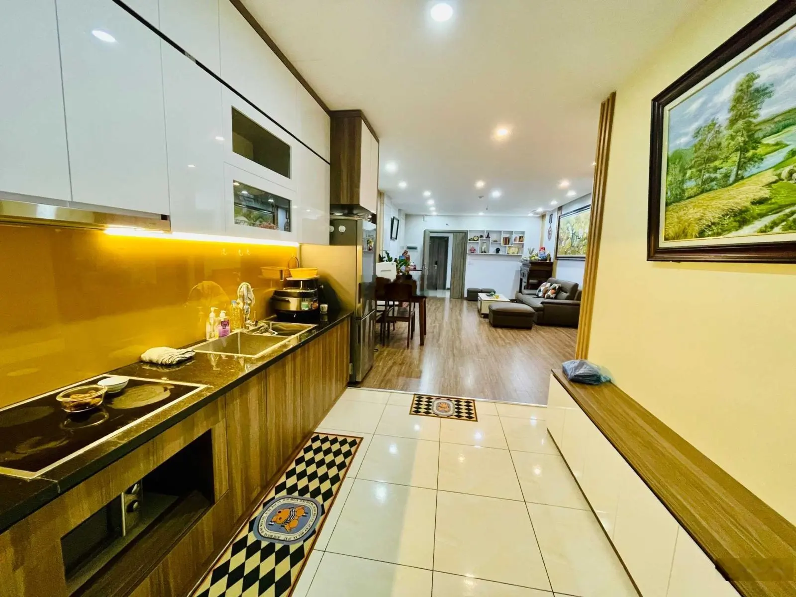 Bán căn 105m2 3 ngủ chung cư New Horizon 87 Lĩnh Nam
