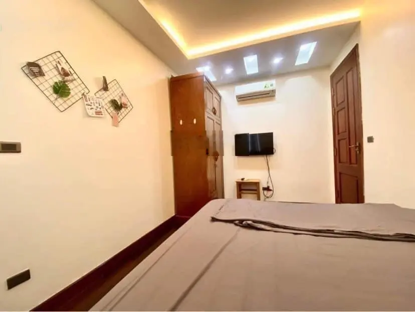 Bán NR Trần Khát Chân, 10 tỷ, 55m2, 6PN, 5WC, hàng hot