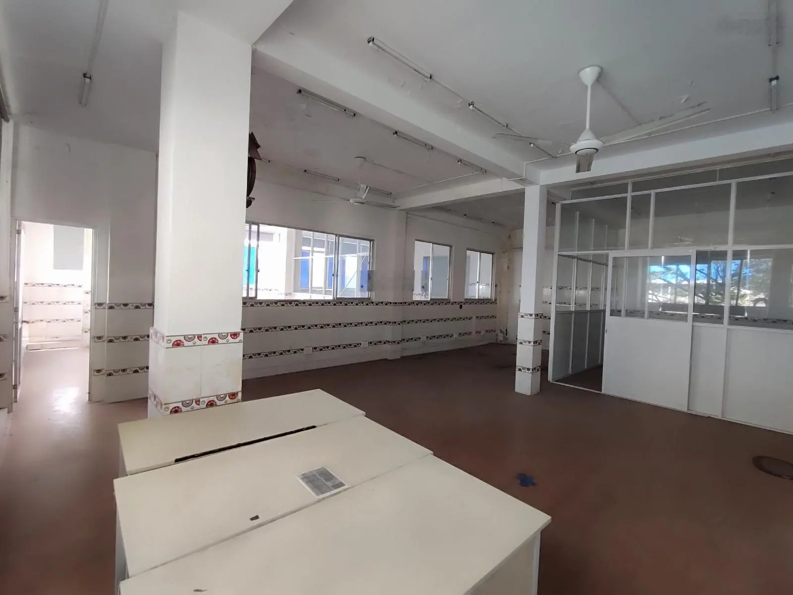 Góc 2 MT ngay Metro 280m2 3 lầu sẵn hợp đồng thuê 100 triệu/tháng