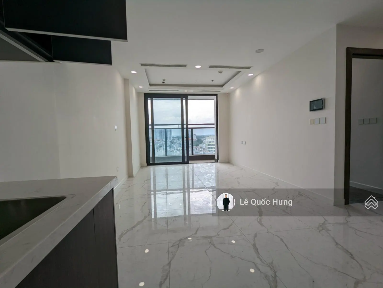 Bán Văn Phòng Đa Năng (2PN+2WC) DT 70m2 giá bán 2ty800. LH: 0903 705 ***Hưng)