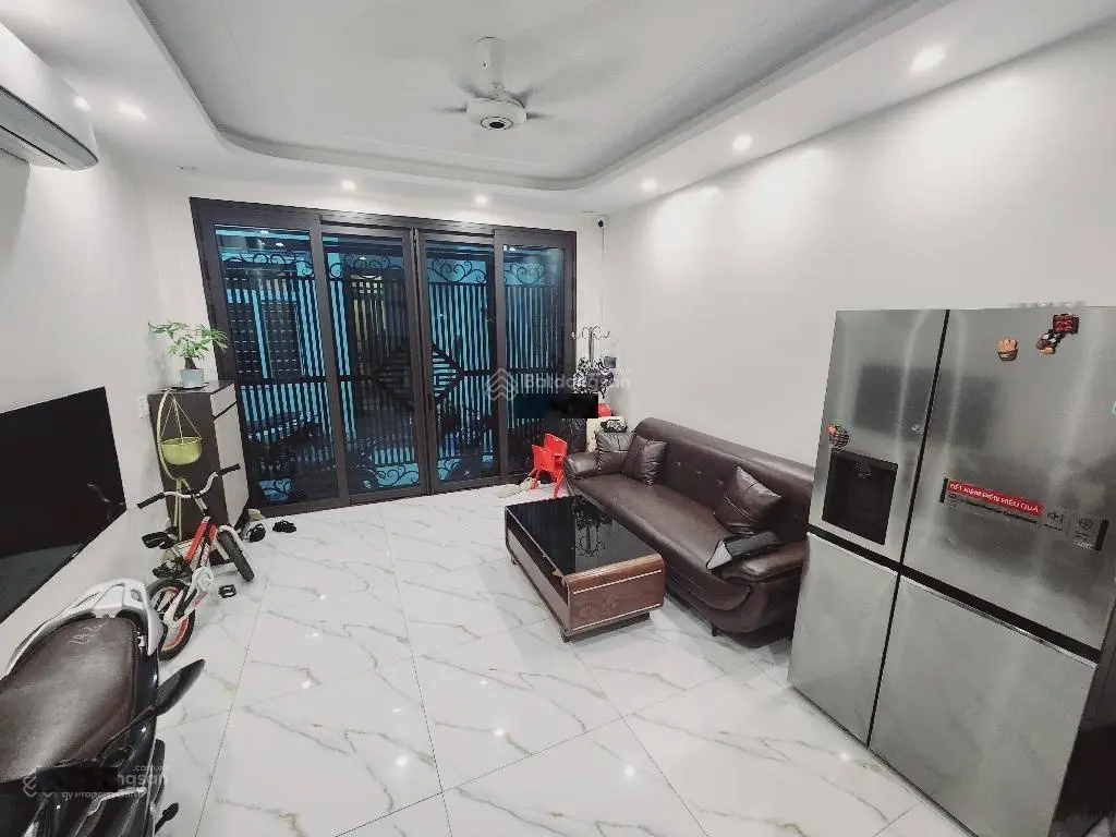 Bán Nhà Ngoại Giao Đoàn 38m-5 Tầng , Ngõ Rộng , Ô Tô Đỗ Cách 5m , Căn Góc , Sát Phố