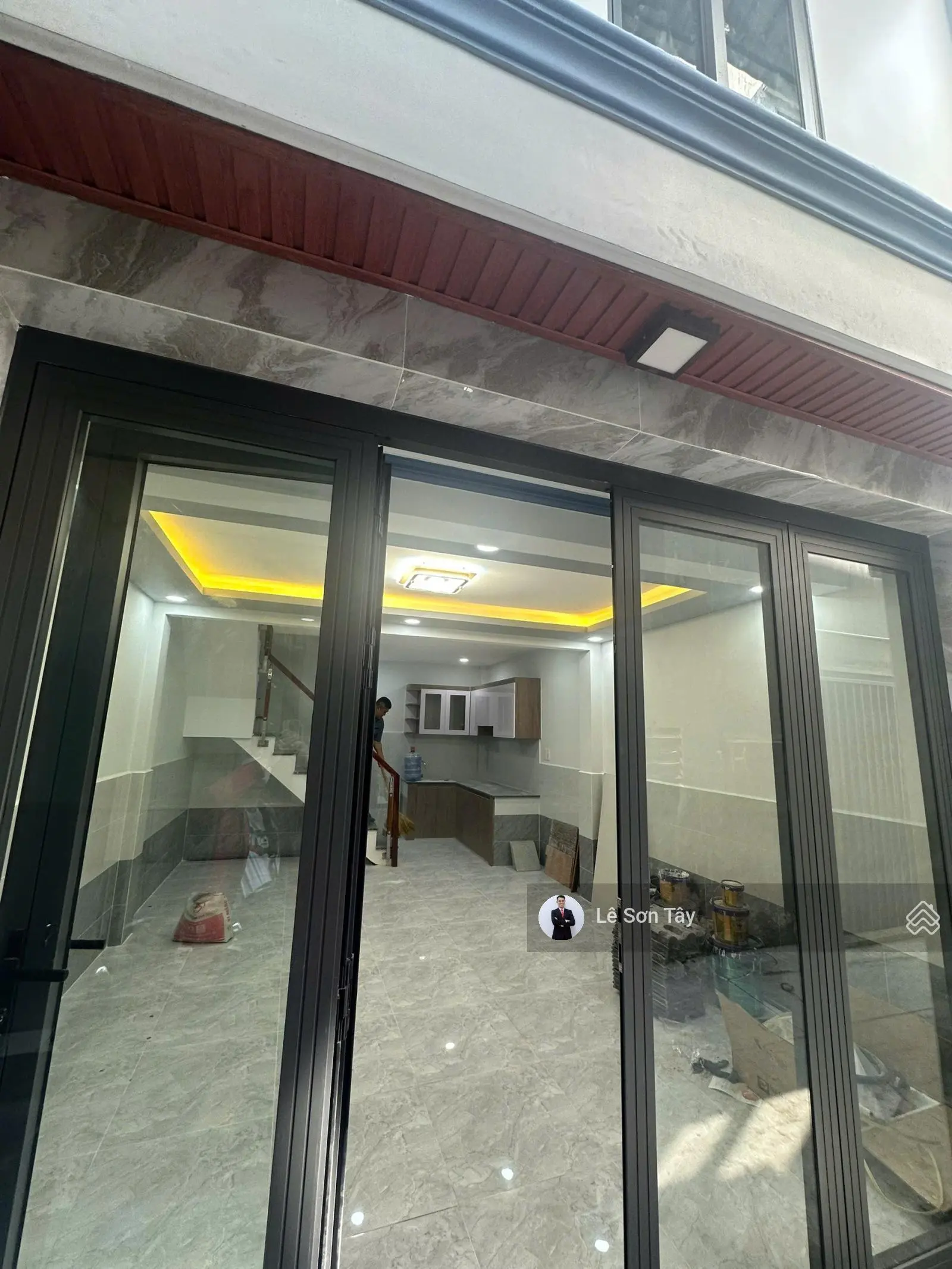 Nhà sổ hồng riêng ! Hẻm 160 Nguyễn Văn Quỳ l P.Phú Thuận l Quận 7. DT : 5m x 8m l Giá : 2,68 tỷ TL