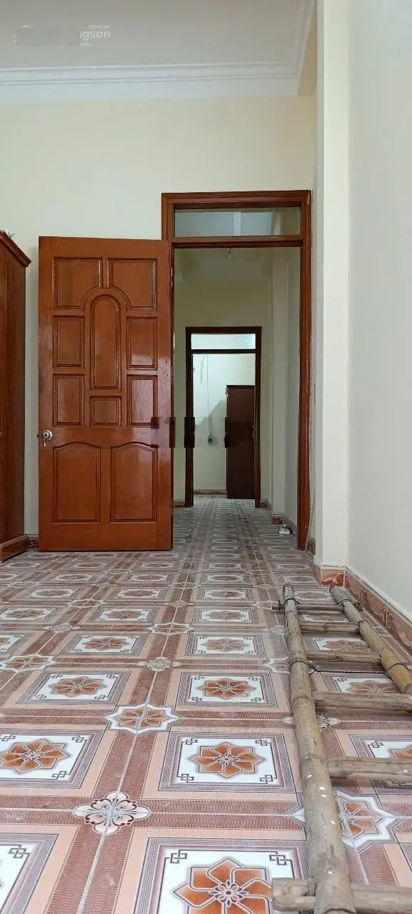 Cần bán nhà 2.5 tầng, 81m2 MT 4.3m, cách đường Biên Hoà 50m, giá 3.5 tỷ trung tâm Phủ Lý Hà Nam
