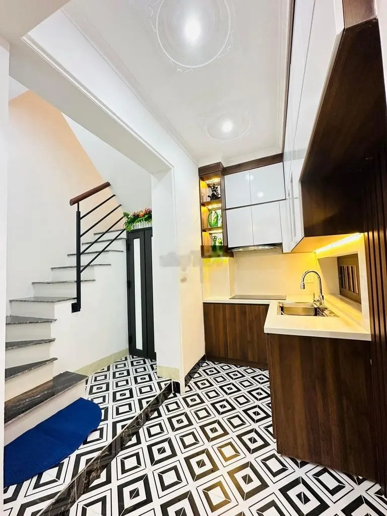NHÀ ĐẸP TÂY MỖ - LÔ GÓC- 45m2- Ô TÔ VÀO NHÀ - MỚI Ở LUÔN- GẦN PHỐ VIP