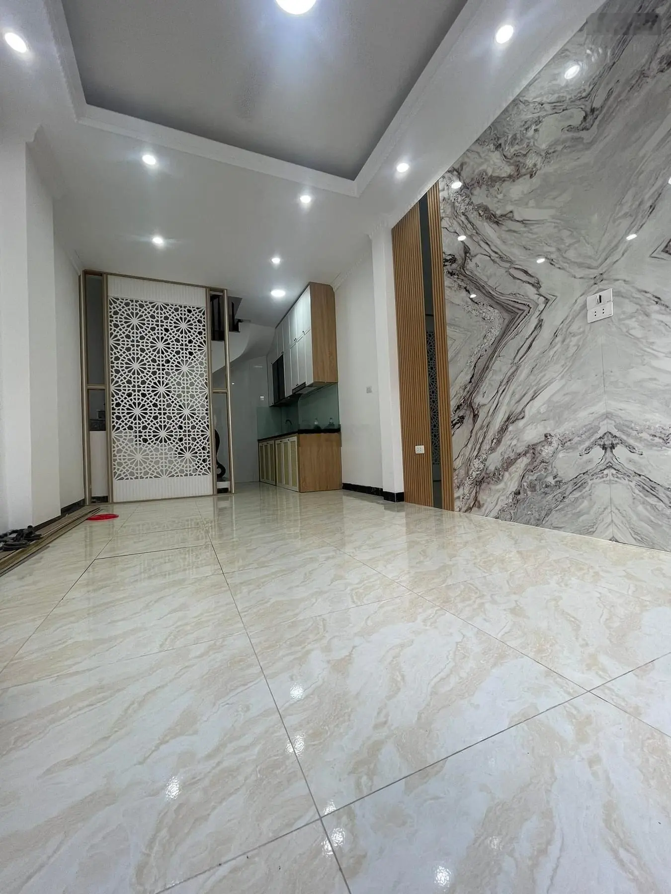 Hot hot 5 tỷ hơn nhà đẹp mới Yên Lộ - Yên Nghĩa - ô tô vào nhà - 2 nhà ra ô tô tránh, đỗ ngày đêm