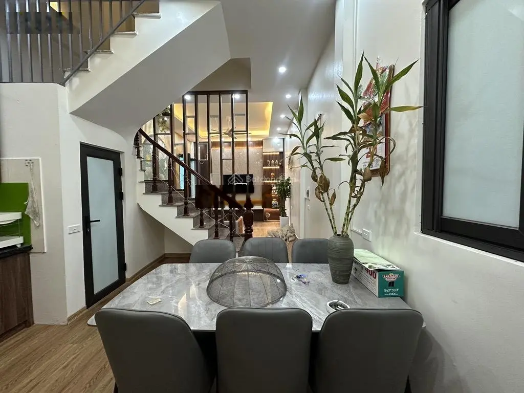 Bán nhà,Phố Đông thiên , Vĩnh Hưng , Nhà đẹp full nội thất , 43m -4 tầng - chào 6,6 tỷ còn bớt mạnh