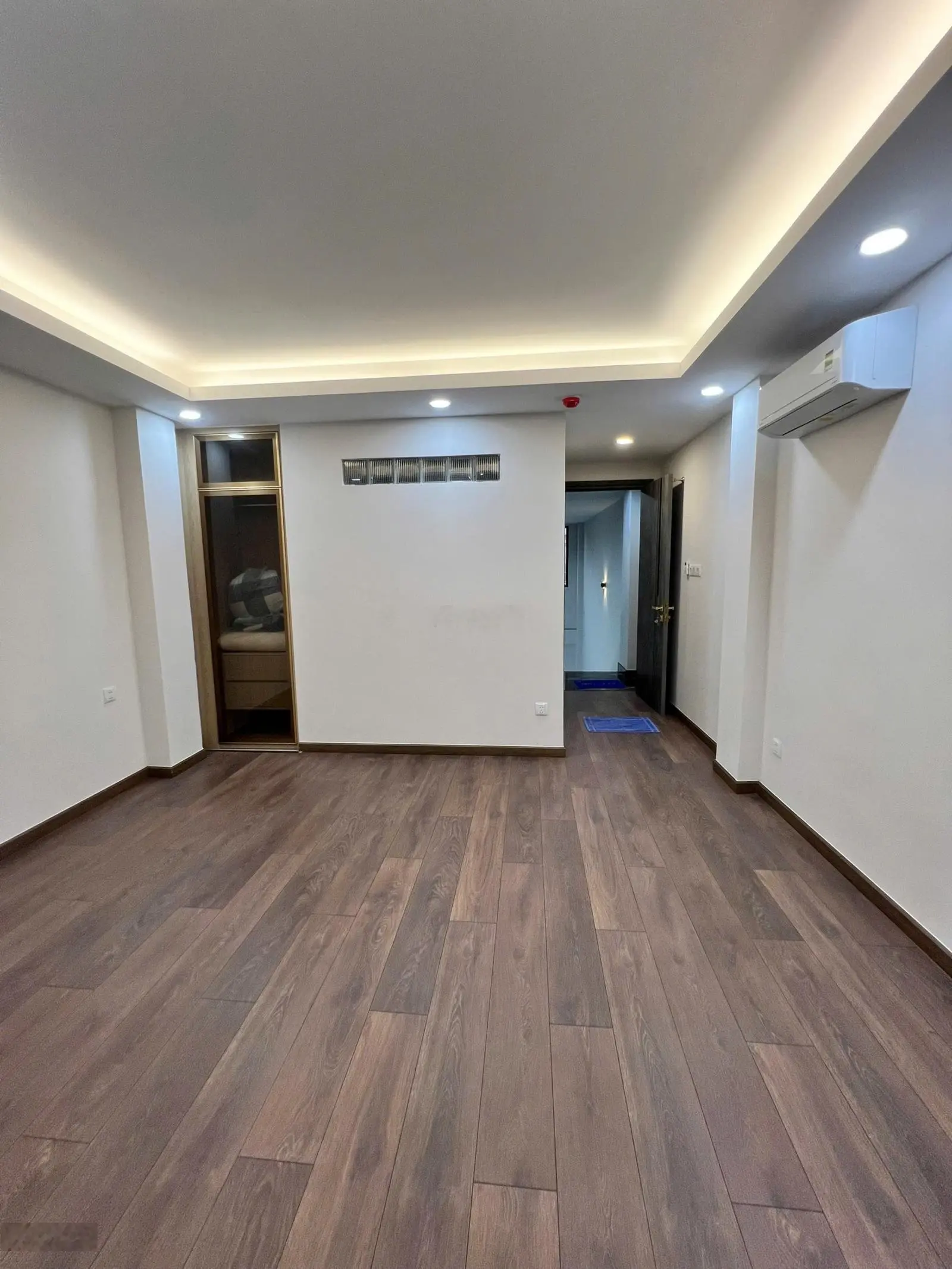 4x14m, 4 tầng, nhà đẹp HXH 6m Lê Trực, gần ngã chợ Cây Quéo, giá 11.5 tỷ