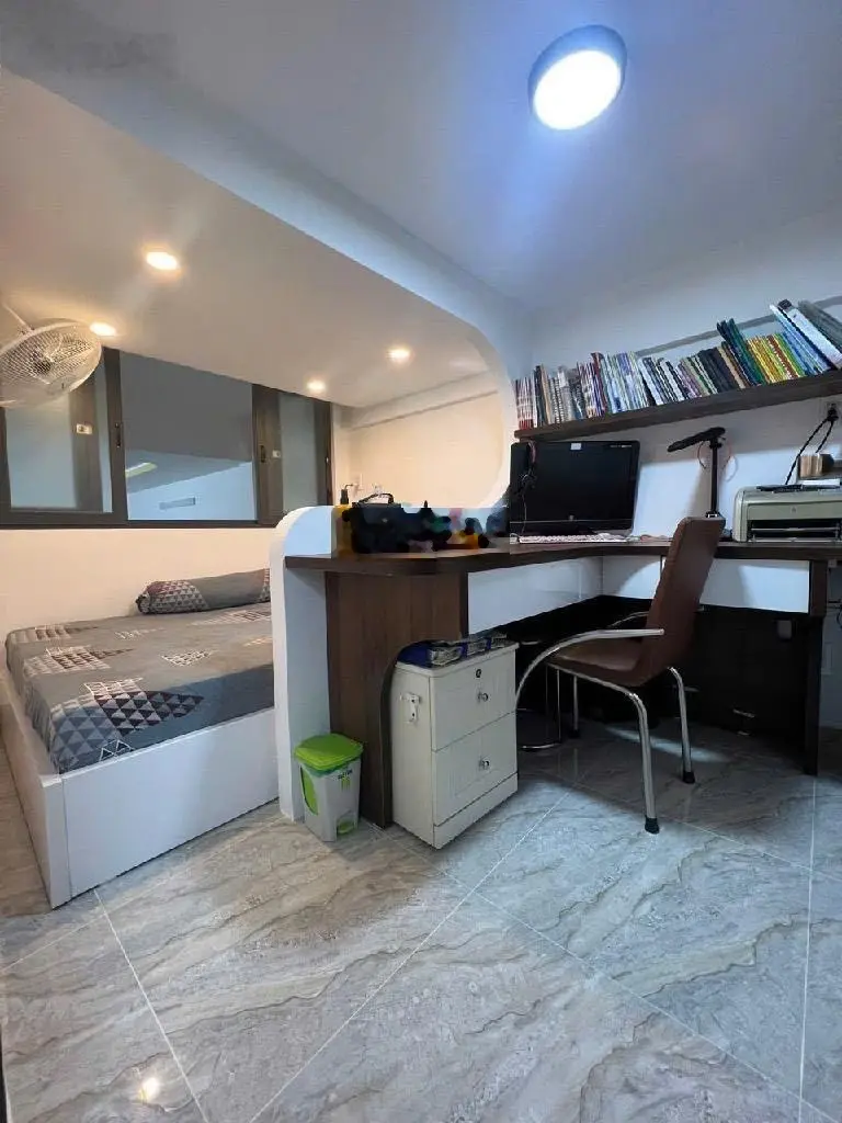 Nhà mặt tiền 5 x 12m Nguyễn Tiểu La - Bà Hạt
