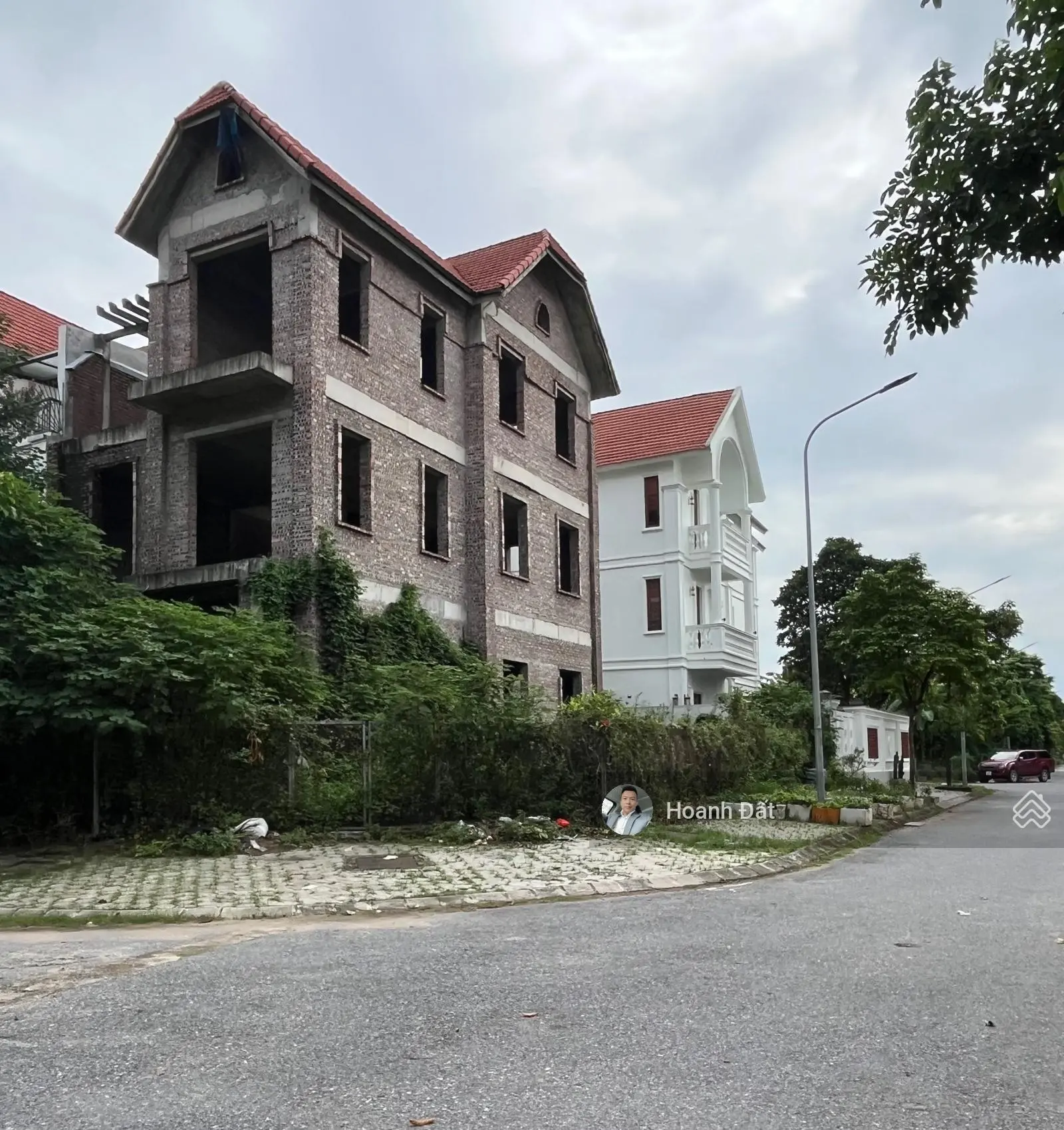 Biệt thự góc 241m2 view hồ khu đô thị Phú Lương, giá chỉ nhỉnh 37 tỷ. Hàng siêu hiếm