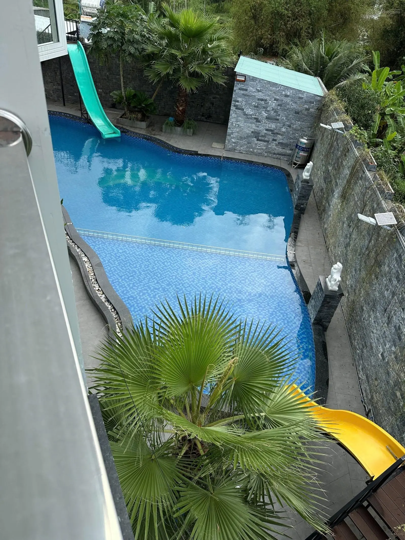 Cần bán nhà biệt thự full nội thất 1140m2 tại Diên Hòa