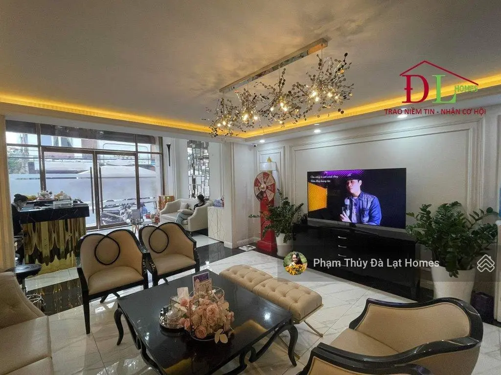 Bán căn nhà phố 7 tầng, mặt tiền Hai Bà Trưng, Đà Lạt, vị trí kinh doanh đắc địa