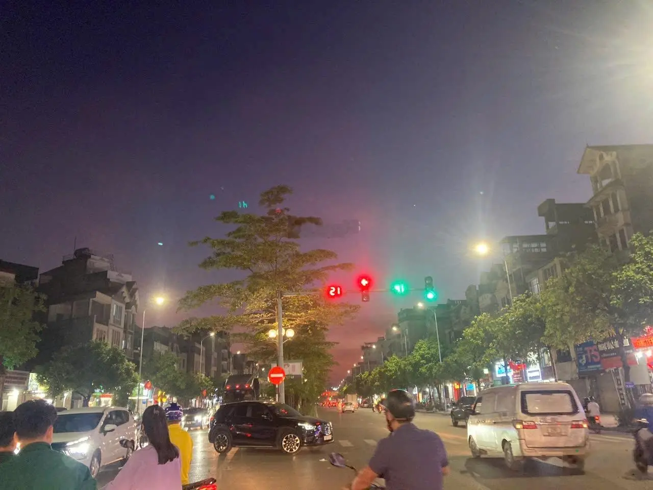 Bán nhà phân lô cán bộ phố Đức Giang 5 tầng thang máy hiện đại sang trọng