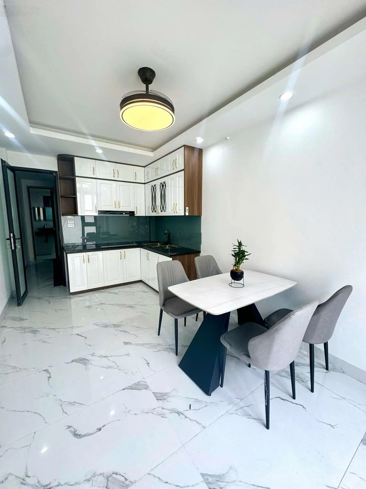 Bán nhà đàm quang trung long biên 6 tầng có thang máy cạnh cổ linh