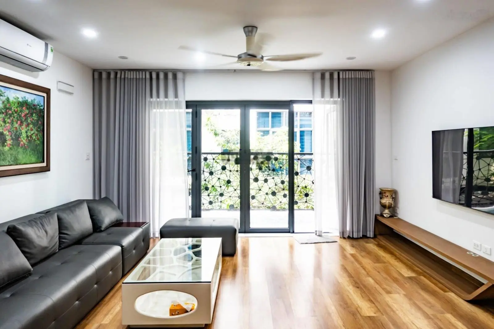 Bán nhà chính chủ Vũ Tông Phan, kinh doanh nhỏ cực gần phố, full công năng, diện tích 38m2, hơn 7tỷ