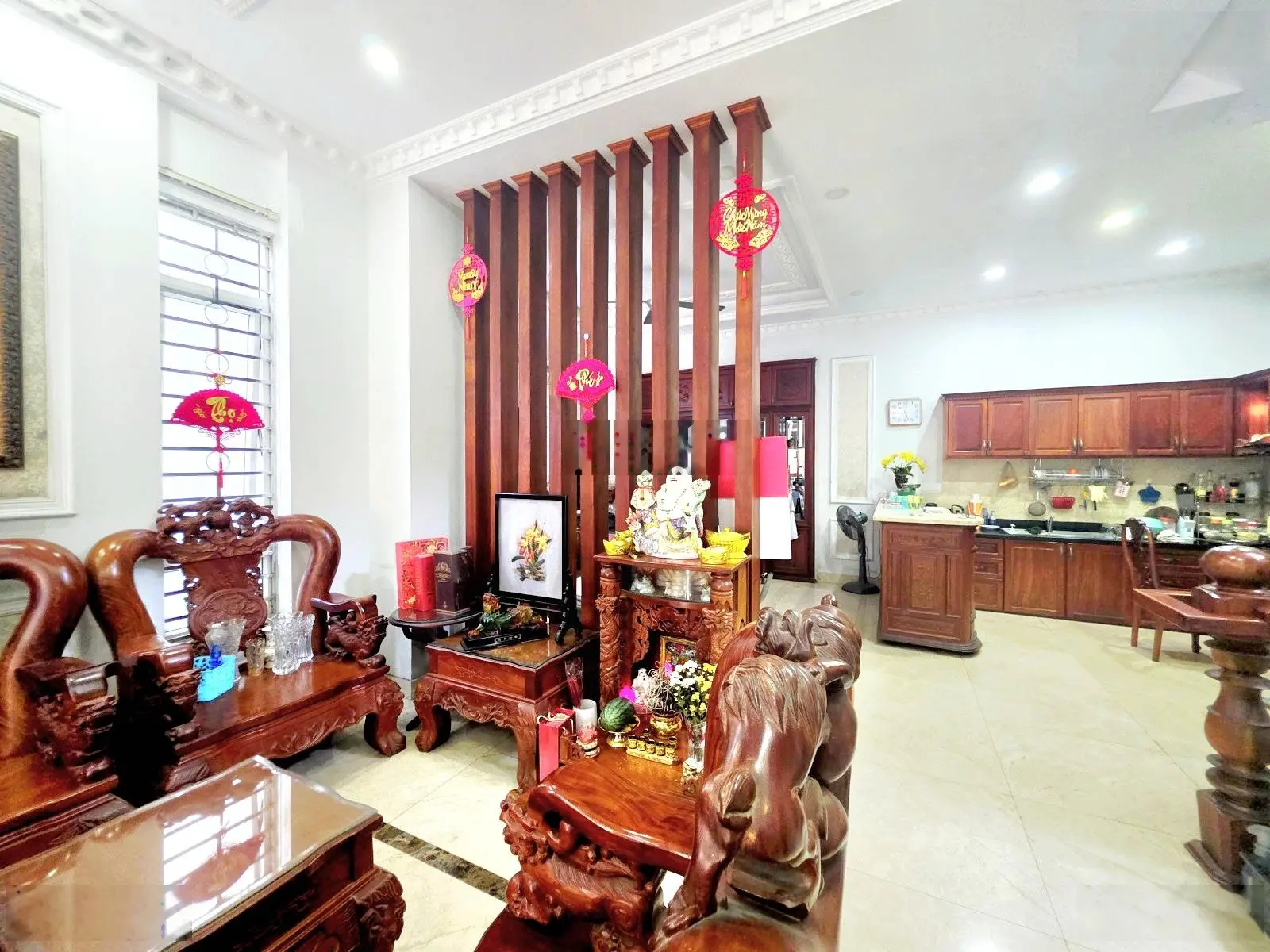 SIÊU NGỘP-Biệt thự 3 tầng SIÊU ĐẸP, Mặt tiền gần chợ Hiệp Bình Thủ Đức