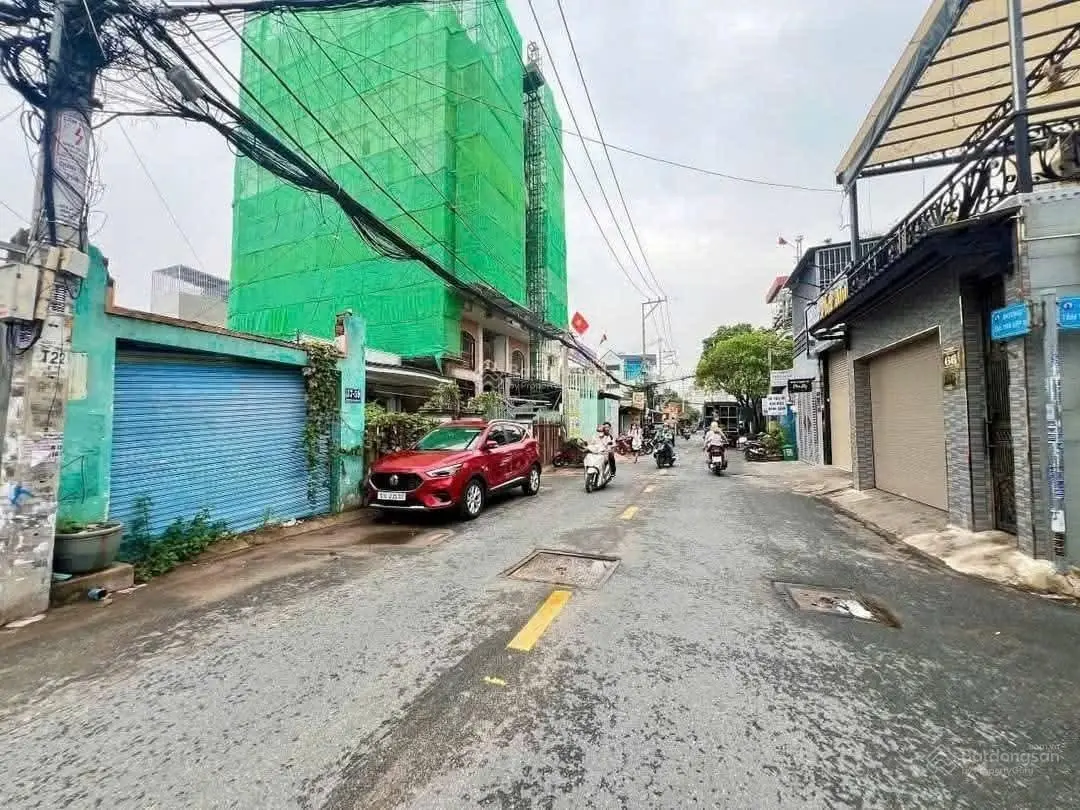 Nhà Xưởng 8m x 25m Mặt Tiền Tân Thới Hiệp 14 Quận 12. Gồm 2 Sổ. Gần TTH21 mở rộng 25m.Giá : 13.5 Tỷ