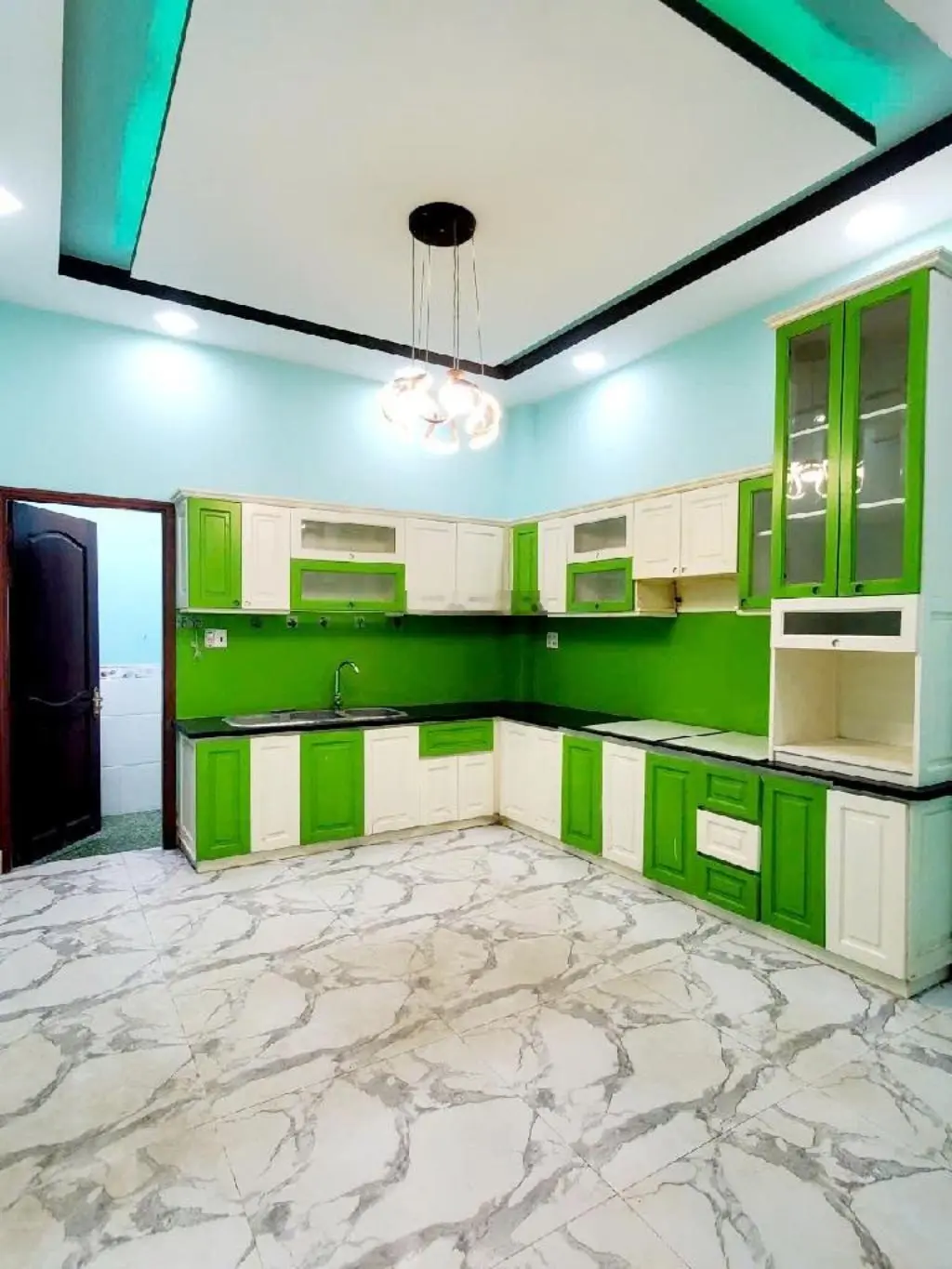Siêu phẩm bình tân 3 tầng hương lộ 2 - sổ hồng riêng nở hậu đẹp - giá chỉ 5.79 tỏi