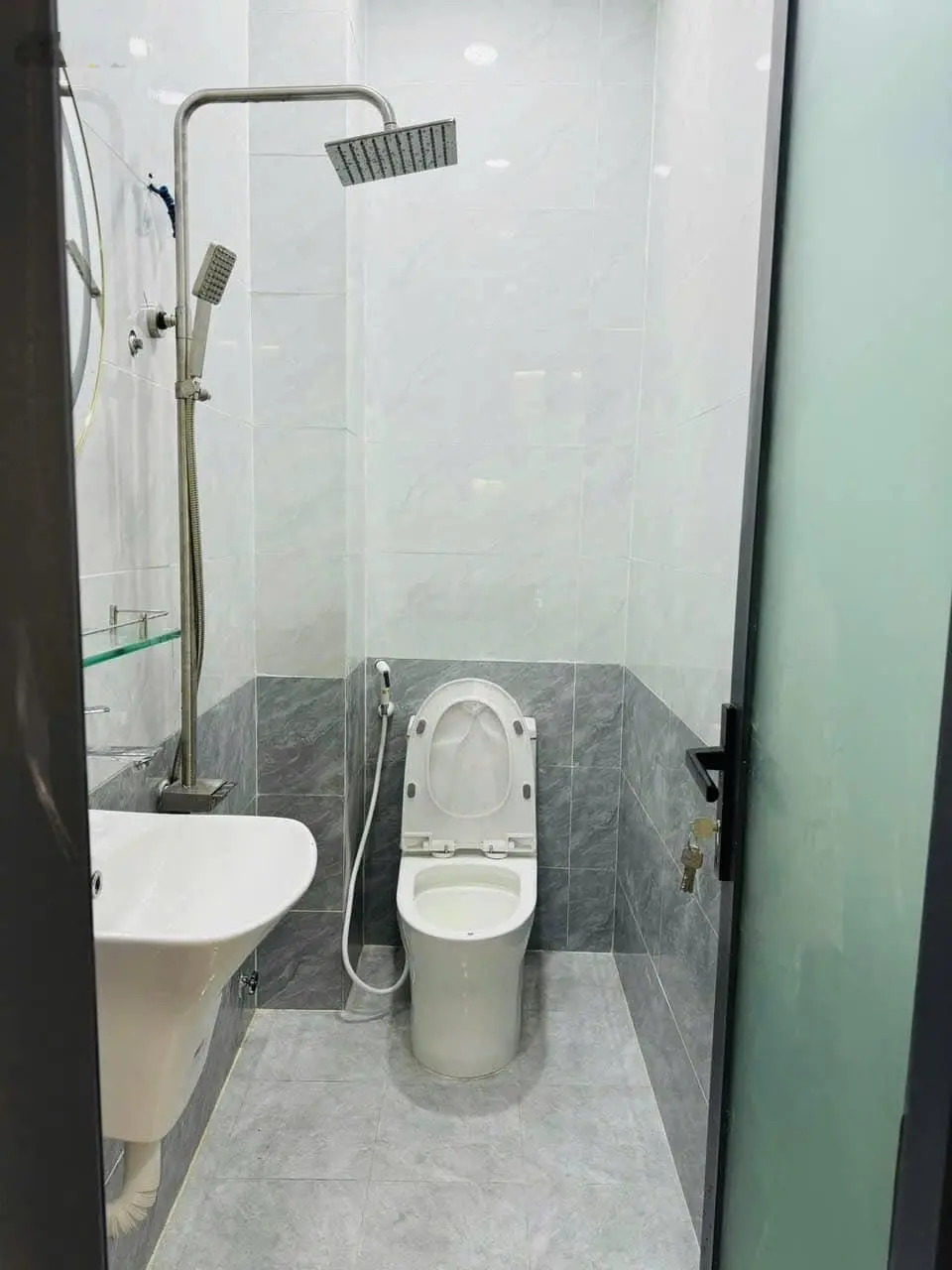 Chính chủ bán nhà tại Tạ Hiện - Thạnh Mỹ Lợi Q2 - 60m2. Sổ riêng. Alo em 0369729958