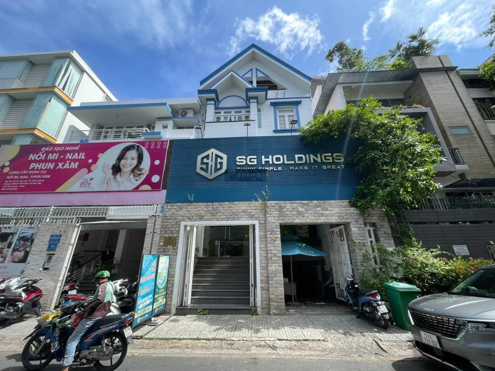 Bán gấp biệt thự MT Đường Hoa, Phú Nhuận 8x18m, hầm 5 tầng, thuê 155 triệu/tháng giá bán: 44 tỷ