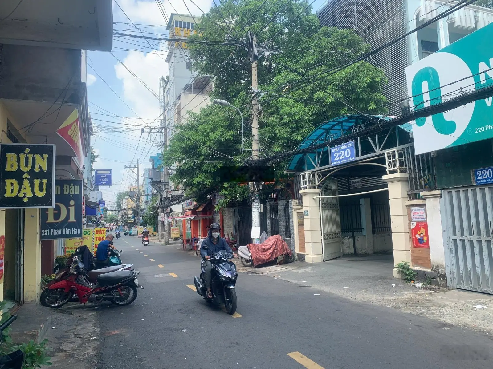 Bán nhà mặt tiền 216 Phan Văn Hân, P17, Q. Bình Thạnh(giáp ranh Quận 1): 12x20m CTXD hầm 7 tầng