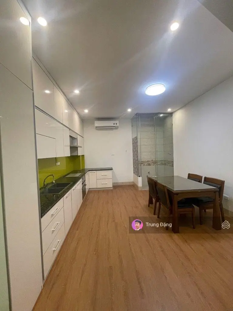 Bán nhà Lạc Trung, gara ô tô, vỉa hè, ở cực sướng, dân trí cao