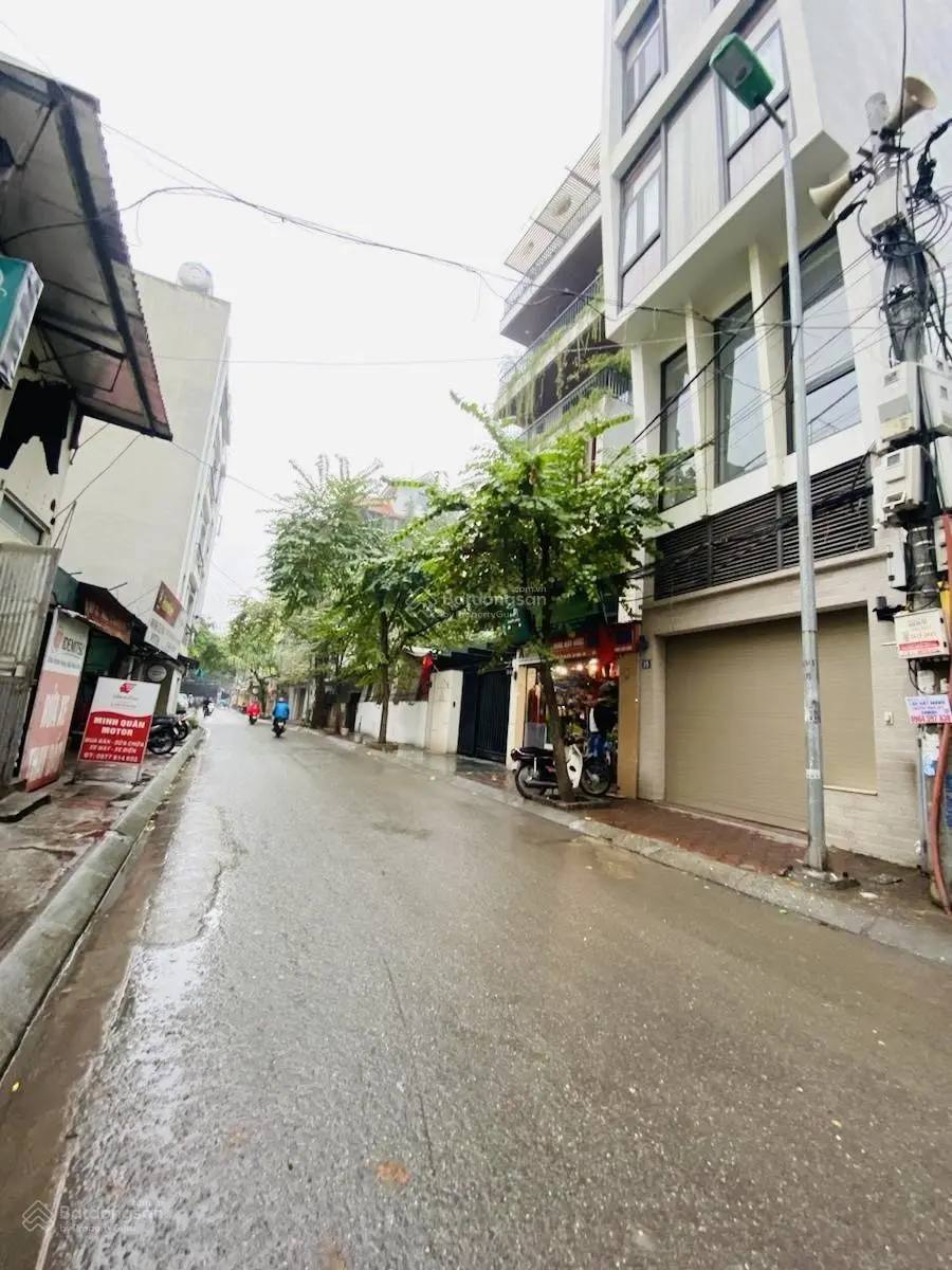 Bán Đất Tặng Nhà - Ngõ 189 Hoàng Hoa Thám - Ngõ Ô Tô Tránh - Ba Đình - Cực Hiếm Nhà Bán.p