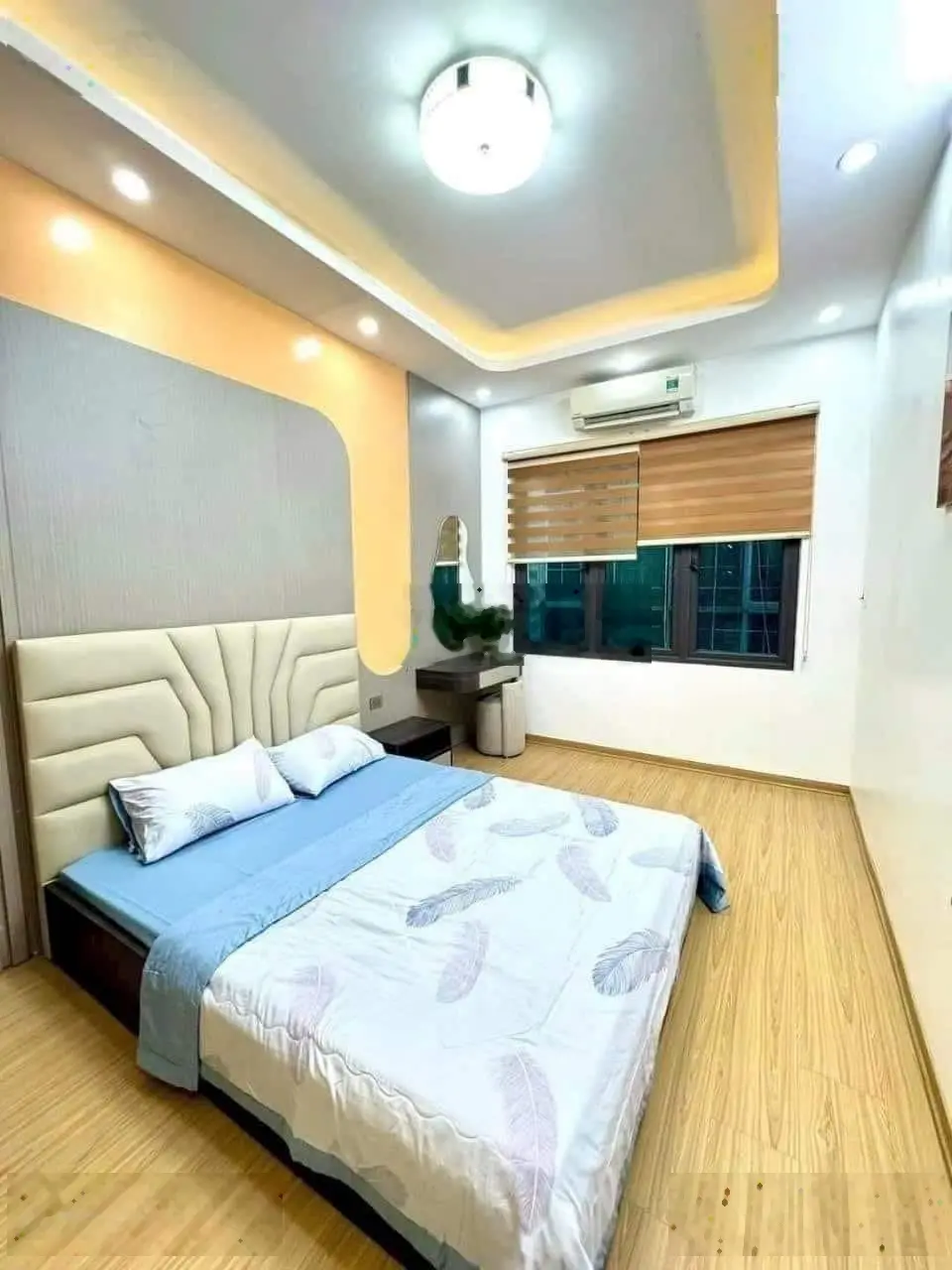 Bán nhà yết kiêu- phố cổ hđ - ngõ thông bàn cờ - 5m ô tô tránh -nhà mới ở ngay - 4tầng - hơn 4tỷ