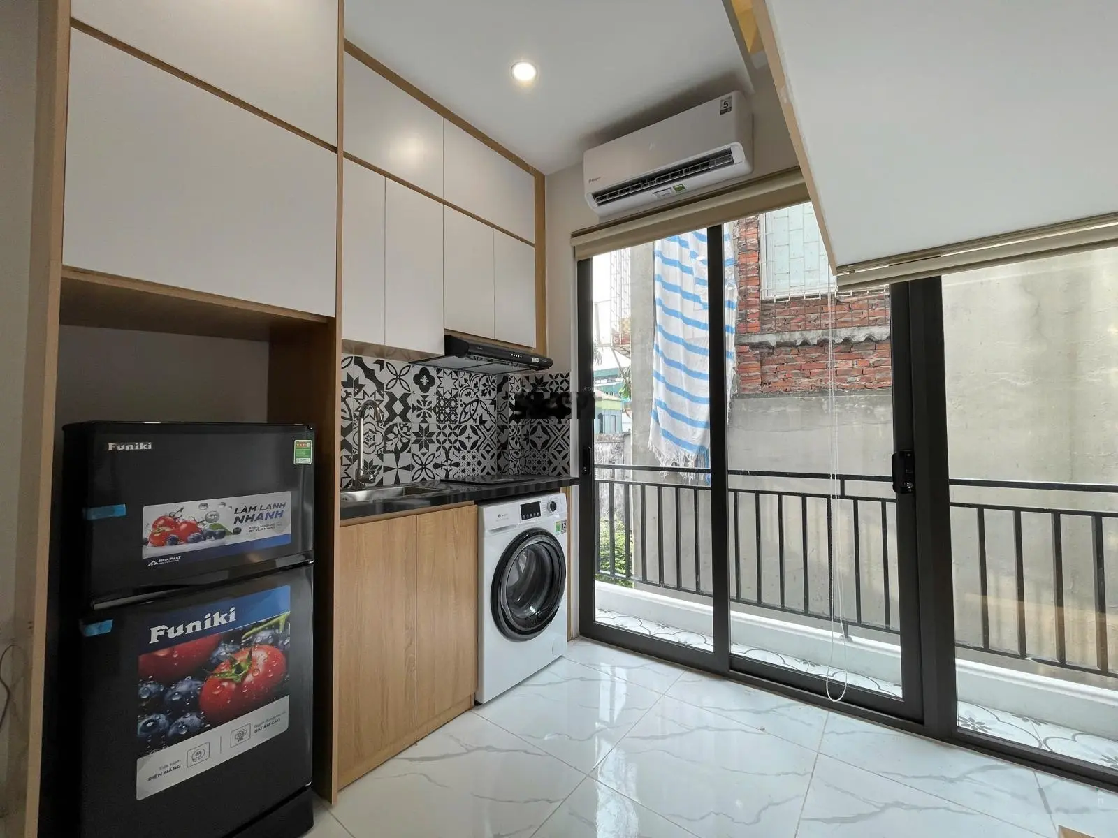Chính chủ bán căn hộ dịch vụ ở 44m2, 6 tầng, doanh thu 50tr/ tháng gần Bách Kinh Xây