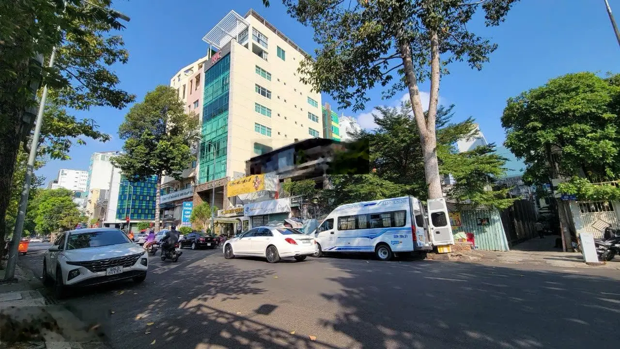 Bán siêu mặt tiền sang trọng Lê Quý Đôn P.6 Q3 - DT: 15.5X22m CN 330m2 3 lầu HĐT 380tr/th