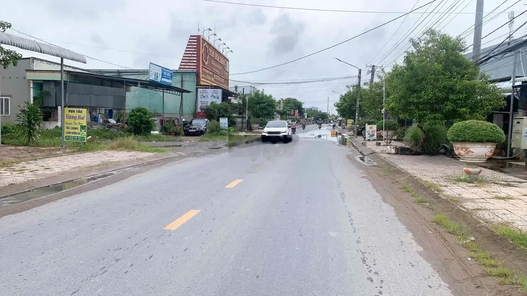 Bán đất và Kho, mặt tiền Lộ Vòng Cung, Phong Điền, TP Cần Thơ.