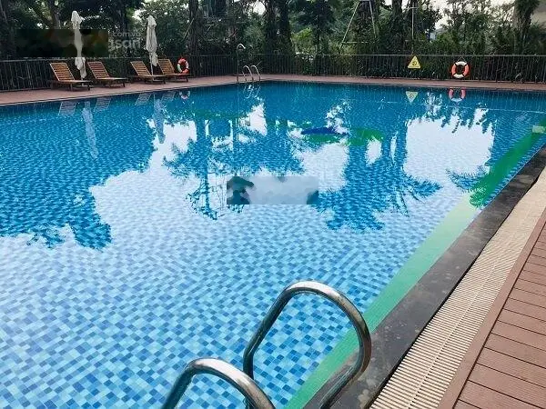 Chủ định cư bán gấp nhà DT 128.9m2 ngay đường Bàn Cờ Quận 3. KC: 3 lầu ST có hồ bơi. Giá chỉ 25 tỷ