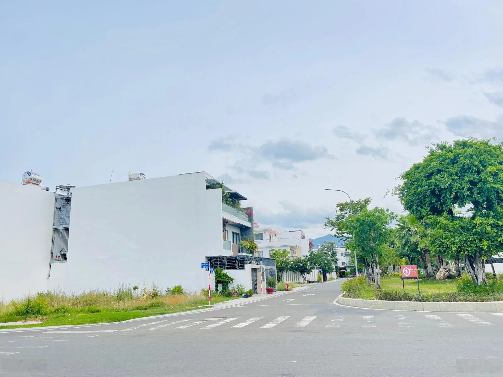 Lô góc BT đơn lập view công viên cây xanh, trục đường chính dự án giá cực tốt