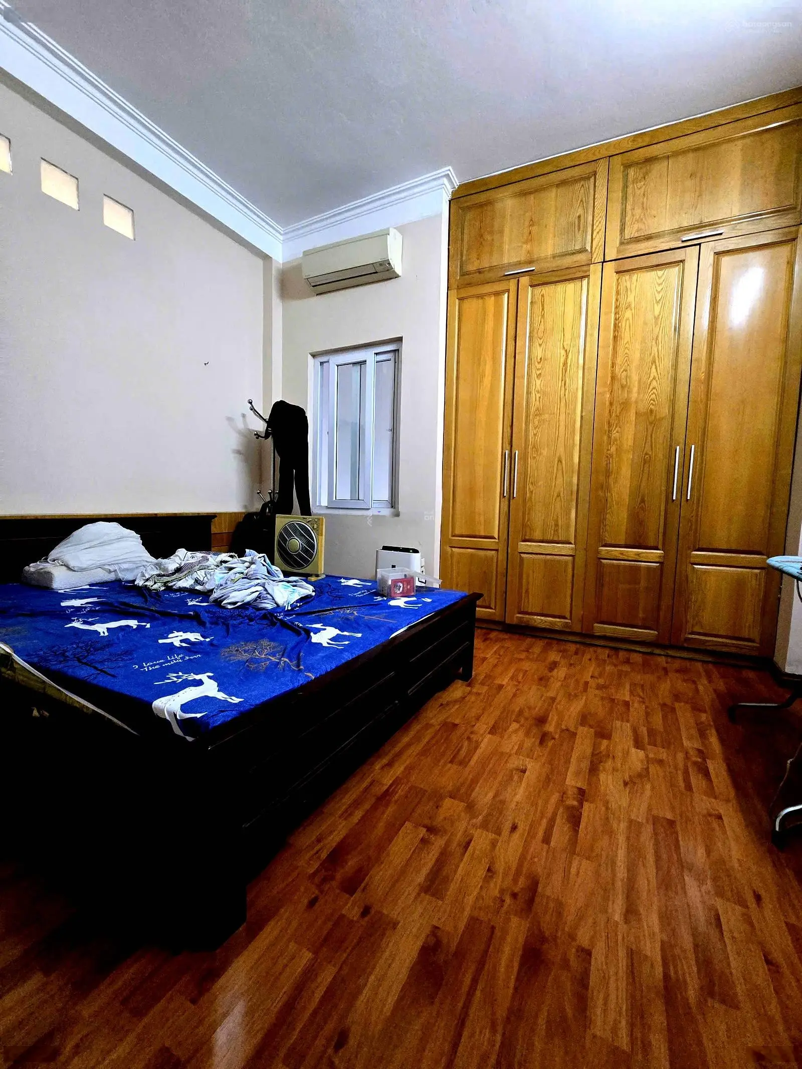 Bán nhà mặt ngách cách ngõ ô tô 5m Lạc Long Quân Diện tích 56m2, 4 tầng, mặt tiền 4m, giá 14,7 tỷ