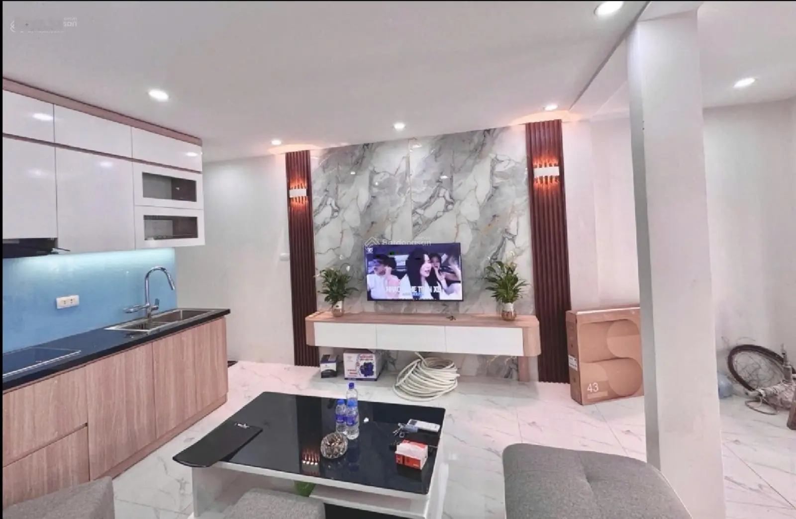 Bán nhà tập thể tầng 1 Doãn Kế Thiện 65m2, ô tô đỗ cửa, kinh doanh, Full N/T, ở ngay, giá 4,1 tỷ