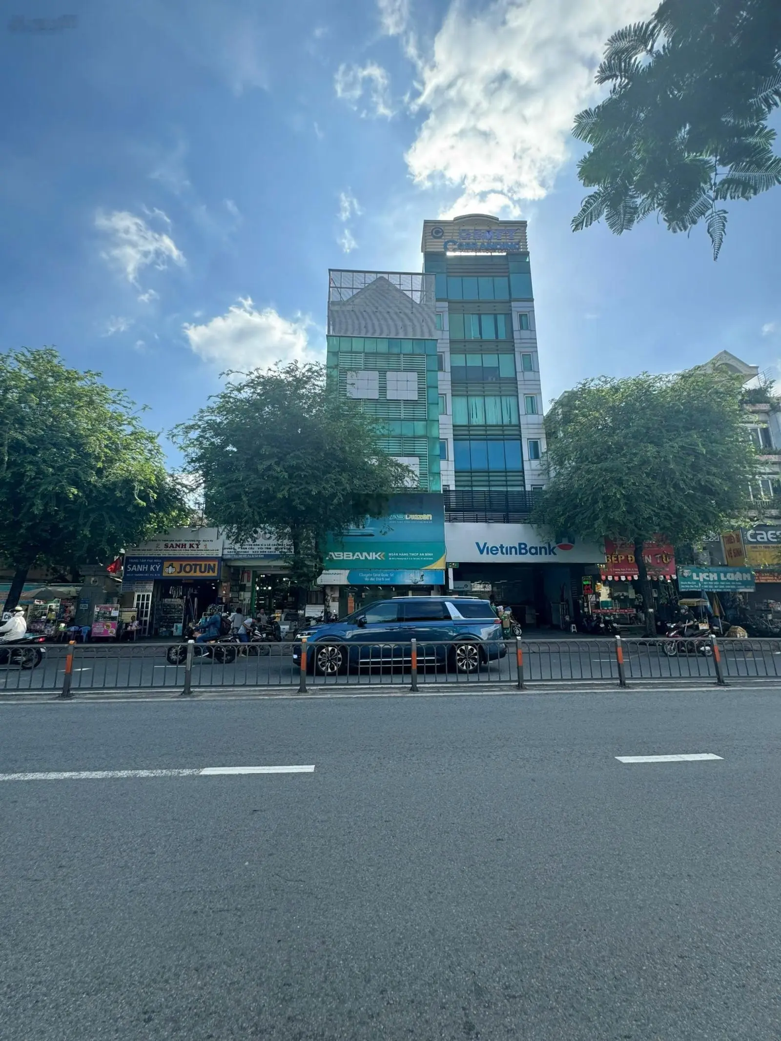 Bán nhà mặt tiền 328 Lý Thường Kiệt ,Quận Tân Bình. DT: 6x23m 5 lầu. HĐT 1 tỷ / năm. Giá 40 tỷ