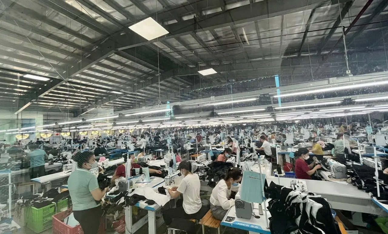 Chuyển nhượng 21.500m2 tổ hợp nhà máy may mặc xuất khẩu tại Thanh Hoá. LH: 0927 878 ***