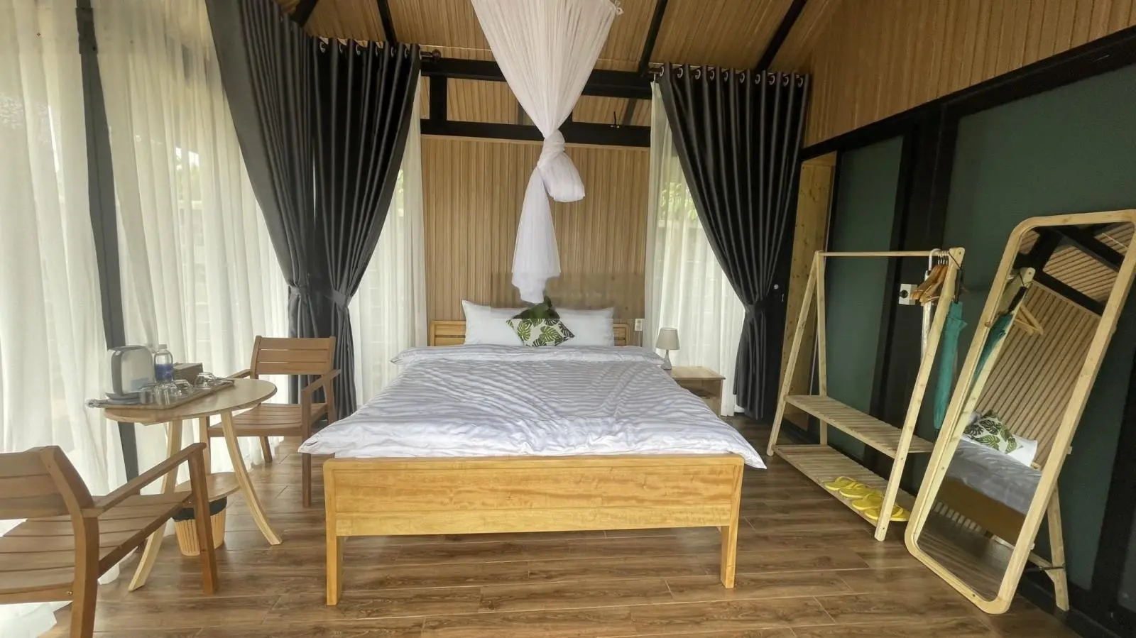 Cần bán homestay ngay trung tâm Bảo Lộc, đang đi vào hoạt động ổn định. Giá cực kì hấp dẫn