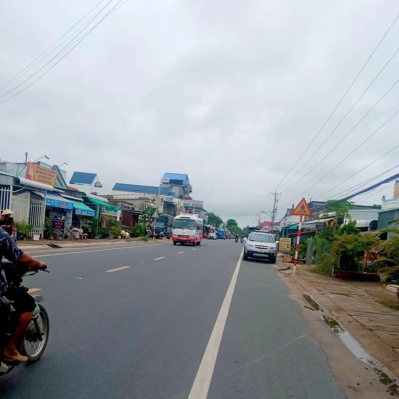 Cần bán gấp nhà mặt tiền đường Hùng Vương, Tri Tôn, An Giang