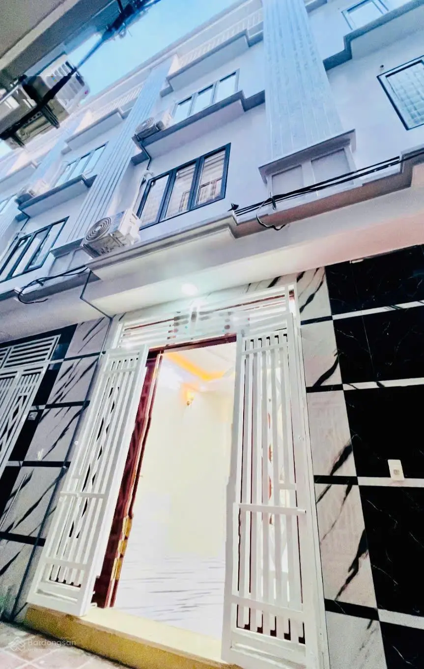 BÁN NHÀ YÊN NGHĨA 32M2.4 TẦNG.FULL NỘI THẤT CỰC ĐẸP.NGÕ RỘNG THOÁNG Ô TÔ ĐỖ CỔNG GIÁ CHỈ NHỈNH 3 TỶ