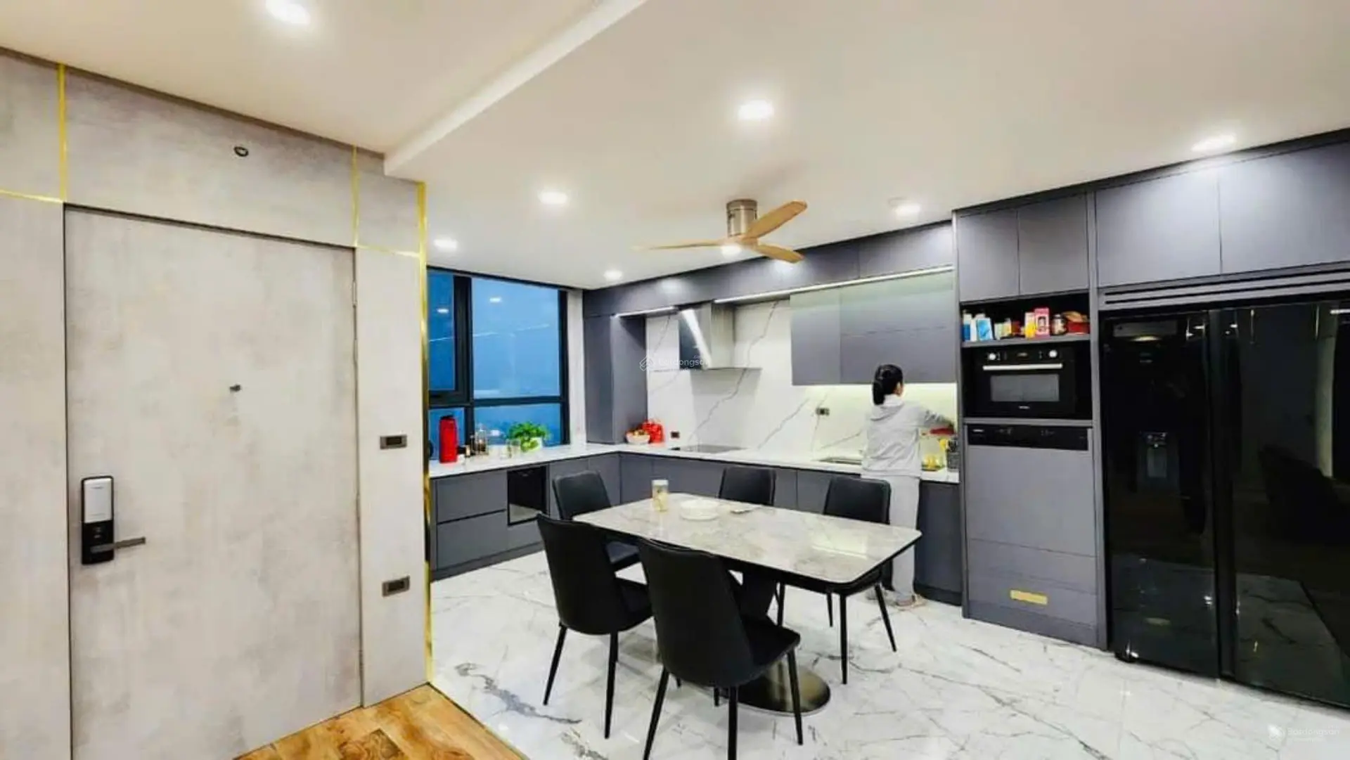Chính chủ cần bán căn Penhouse ở No1 T1 Ngoại Giao Đoàn