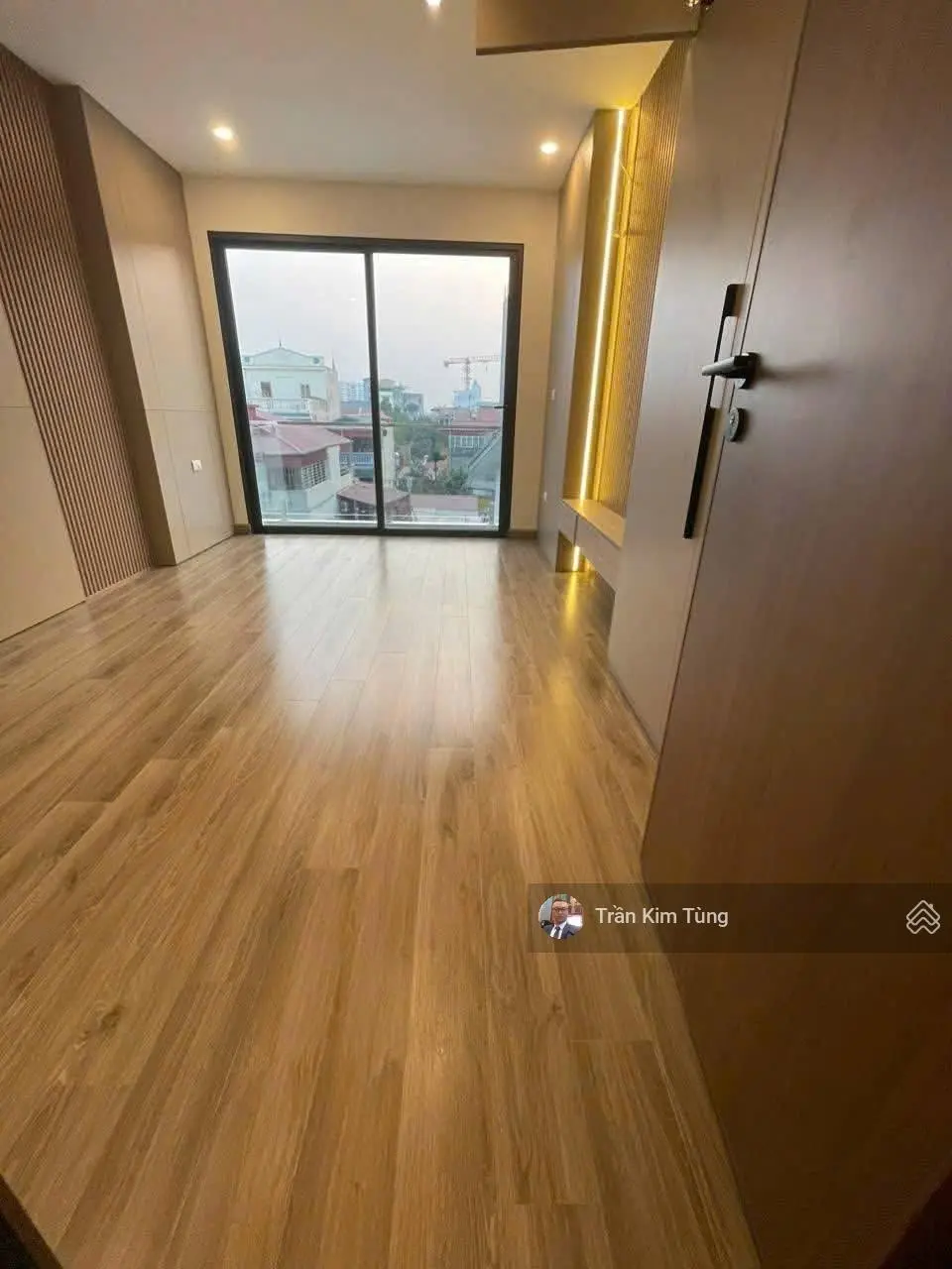 Bán Nhà Việt Hưng, Thiết Kế 5 Tầng, 2 Mặt Thoáng, Full Nội Thất Như Ảnh - 5.7 Tỷ