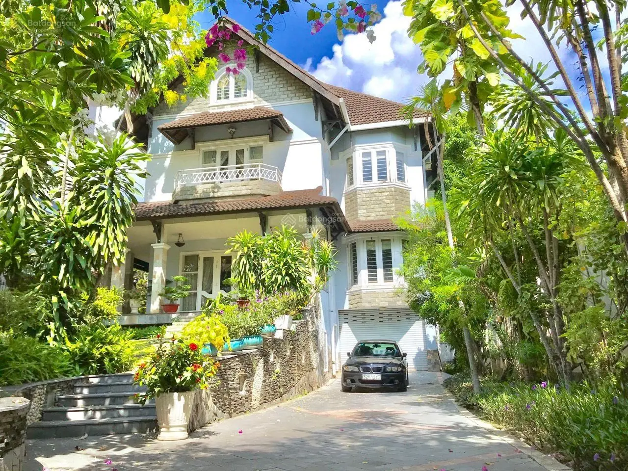Giảm sâu 12 tỷ - giá đầu tư. Biệt thự sân vườn 2000m2 - trung tâm TX Lái Thiêu, Bình Dương