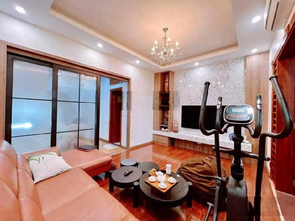 (DT 122m2 mặt tiền 10m) biệt thự 3 thoáng - sân vườn giá 24.2 tỷ đÔng Quan Nghĩa Đô Cầu Giấy