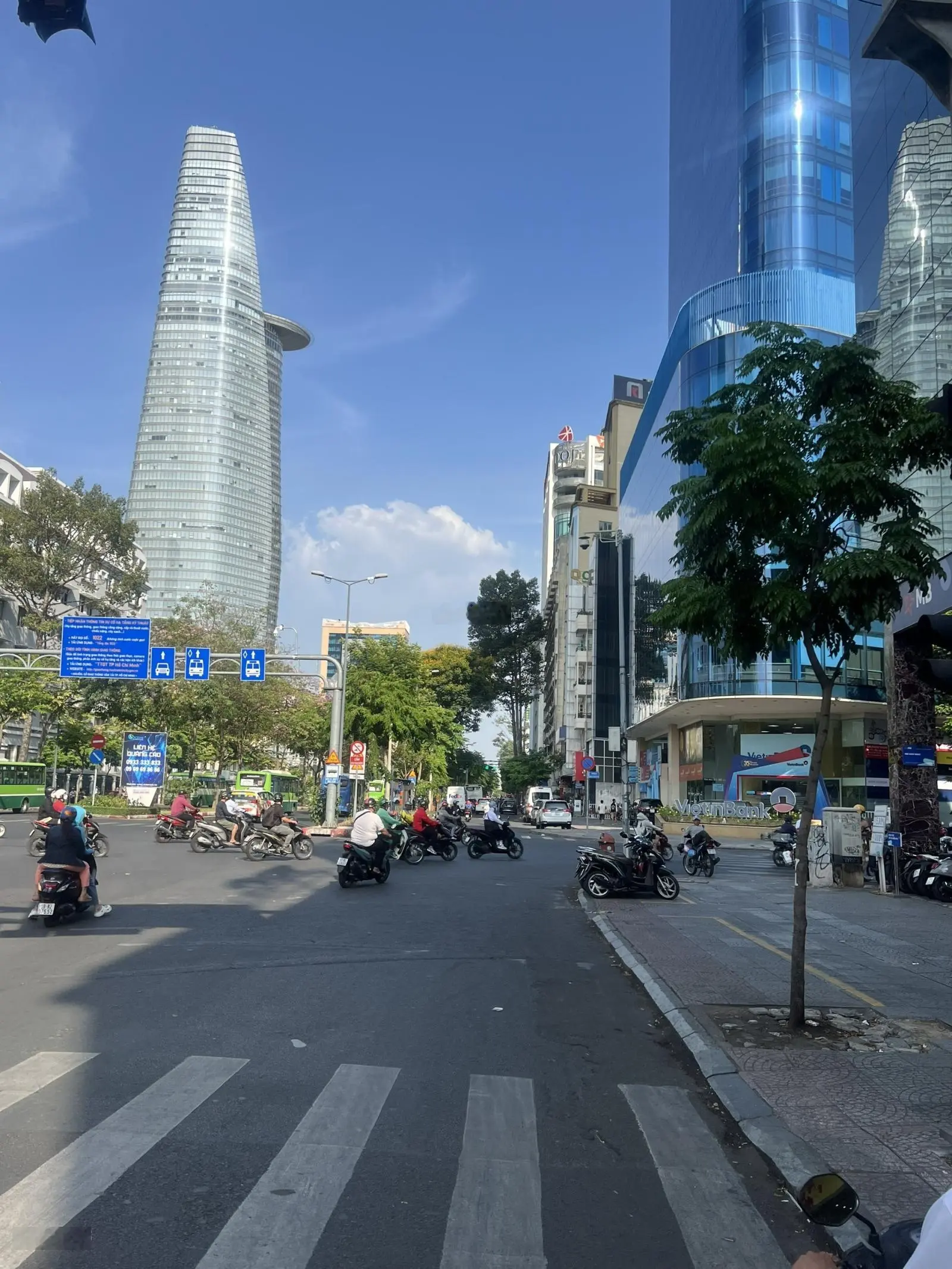 Bán MT Sương Nguyệt Ánh - P. Bến Thành Q1 (10x40m). Giá bán 255 tỷ