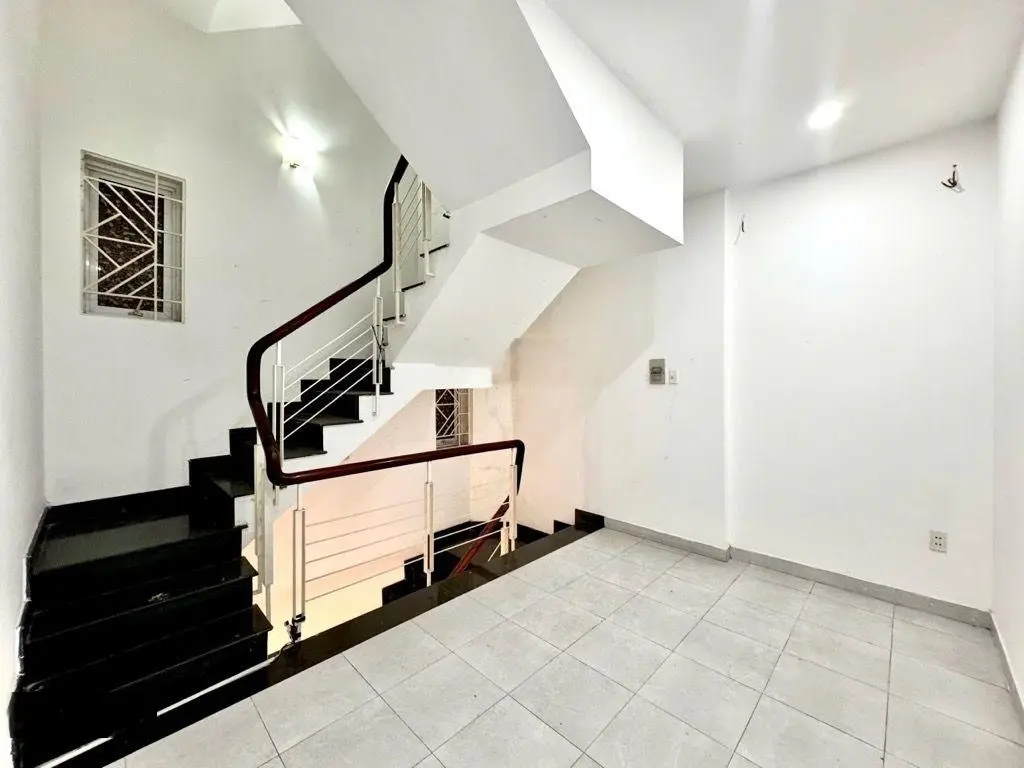 Bán nhà Nguyễn Văn Đậu - 42m2 - 4 tầng - Hẻm xe hơi - 7 tỷ 5