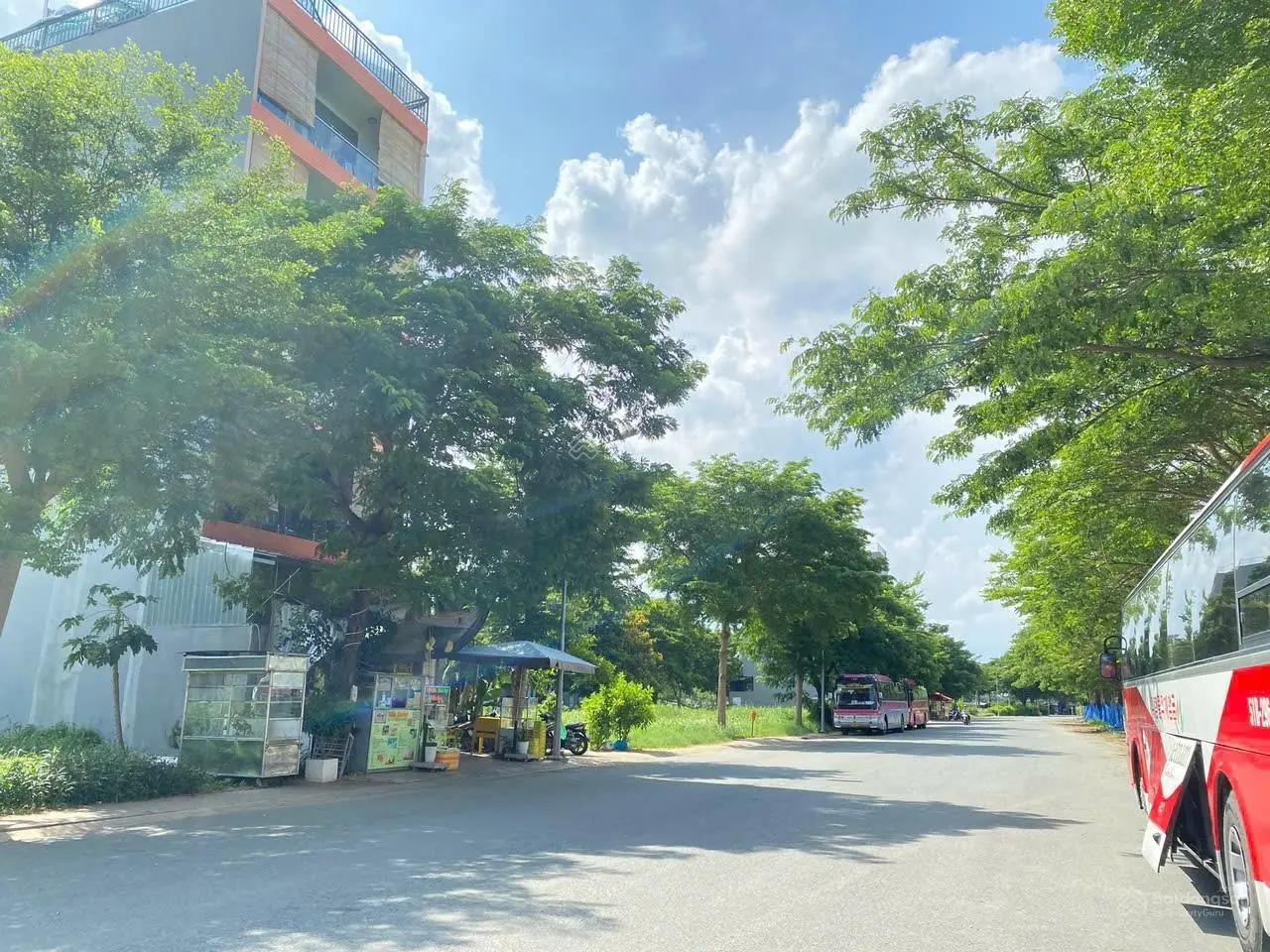 Chỉ 1 lô rẻ nhất KDC Nhơn Đức, DT 95m2 giá chỉ 3,690 tỷ. LH: 0902 747 ***