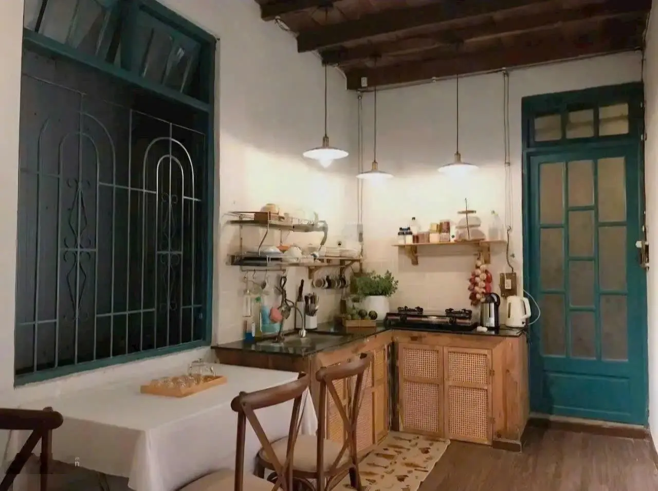 Chủ cần tiền cho con đi du học bán nhanh căn homestay xinh xinh, ngay P9, Nguyễn Đình Chiểu, có sổ
